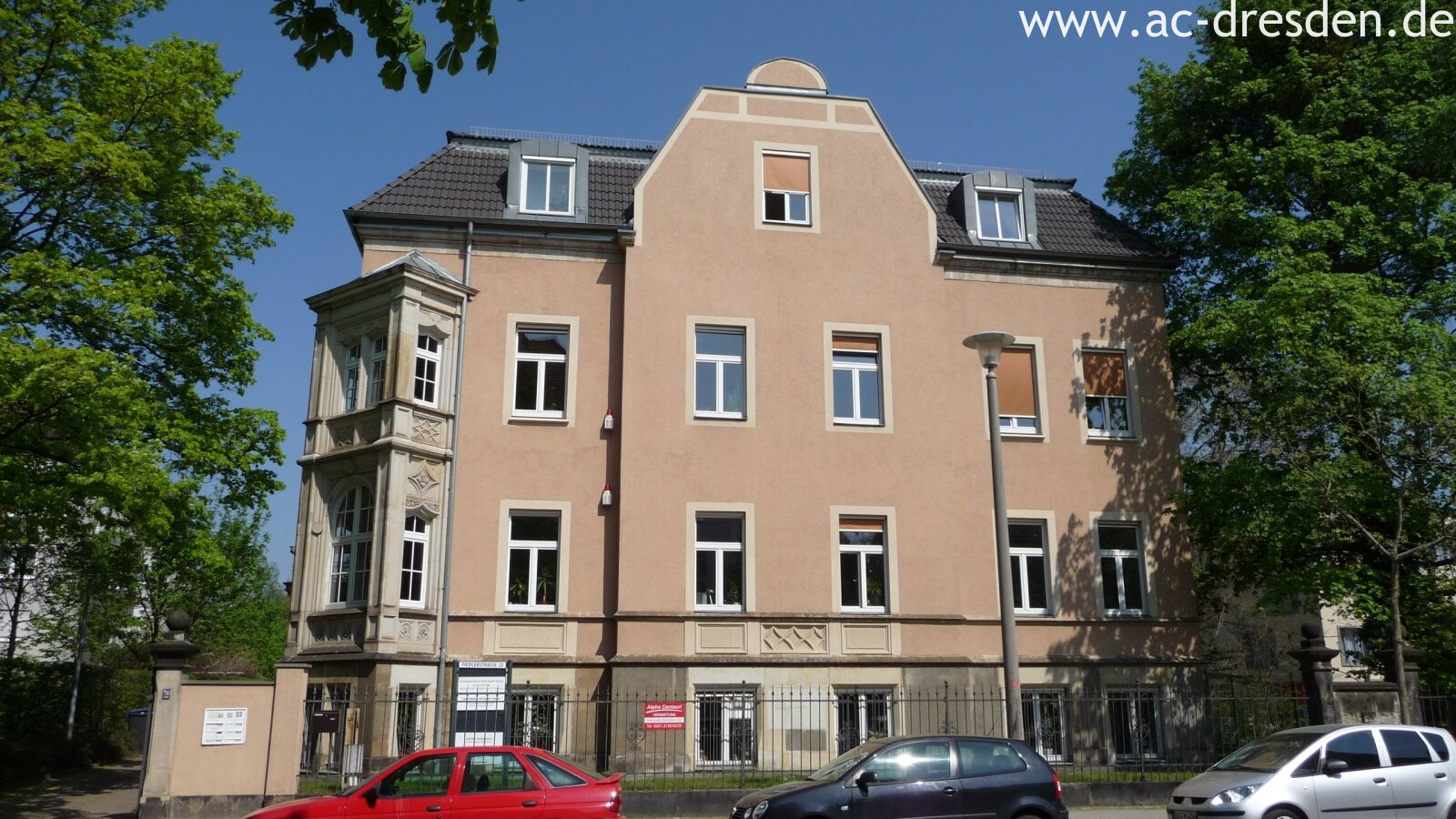 Ihr neuer Unternehmensstandort nahe Uniklinikum: 4-Raum-Büro/Praxis in der Fiedlerstraße Ihr neuer Unternehmensstandort nahe Uniklinikum: 4-Raum-Büro/Praxis in der Fiedlerstraße